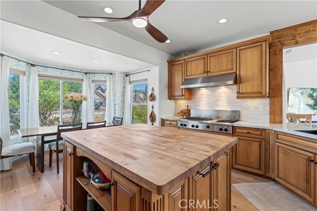 9744 Sweetwater Drive, Agua Dulce CA: https://media.crmls.org/medias/2c7906f5-dd84-475f-9bd8-69c9a904aaa9.jpg
