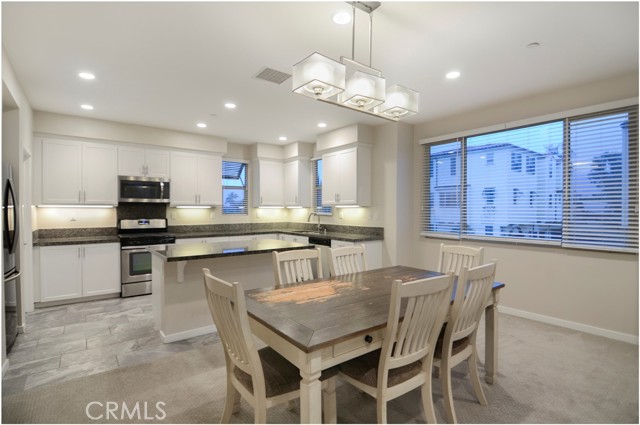 Detail Gallery Image 10 of 41 For 21406 Dahlia Ct, Trabuco Canyon,  CA 92679 - 4 Beds | 3/1 Baths