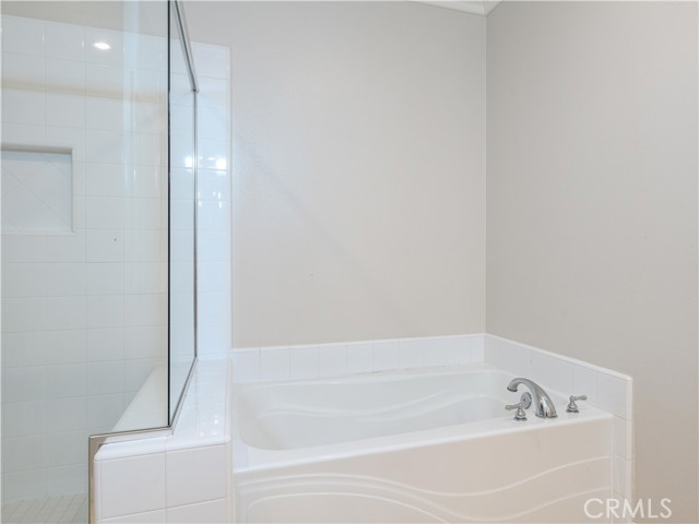 Detail Gallery Image 25 of 40 For 30 Long Fellow, Irvine,  CA 92620 - 4 Beds | 3 Baths