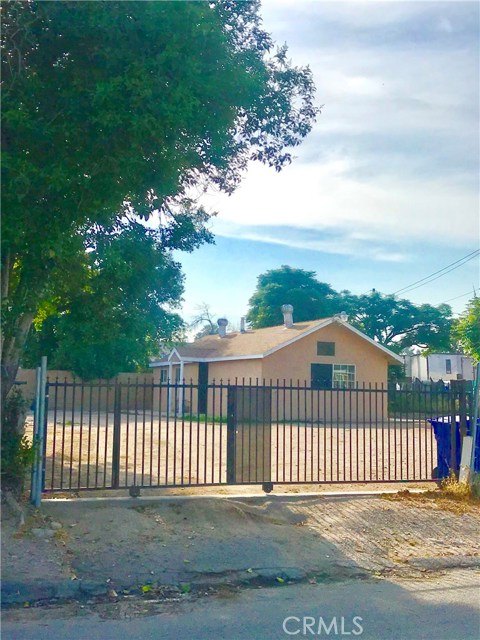 3268 Duffy St, San Bernardino, CA 92407