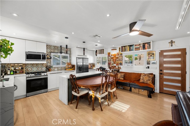 Detail Gallery Image 2 of 7 For 318 Sycamore Street, Santa Paula,  CA 93060 - 2 Beds | 1 Baths