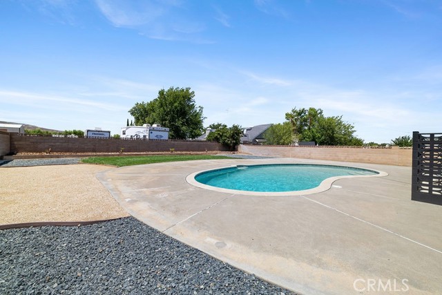 41841 55th W Street, Lancaster CA: https://media.crmls.org/medias/2c7b742b-759d-42ff-bdd6-0677d3682272.jpg