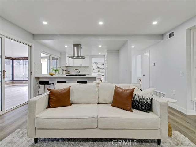 Detail Gallery Image 16 of 32 For 1675 E Cyrene, Carson,  CA 90746 - 5 Beds | 3 Baths