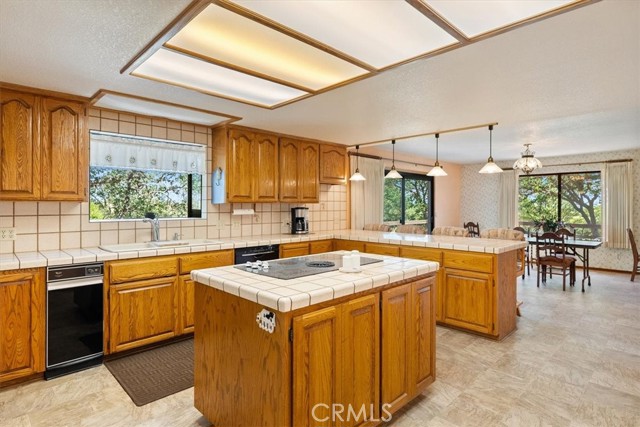 Detail Gallery Image 17 of 57 For 5685 Mustard Creek, Paso Robles,  CA 93446 - 3 Beds | 2 Baths