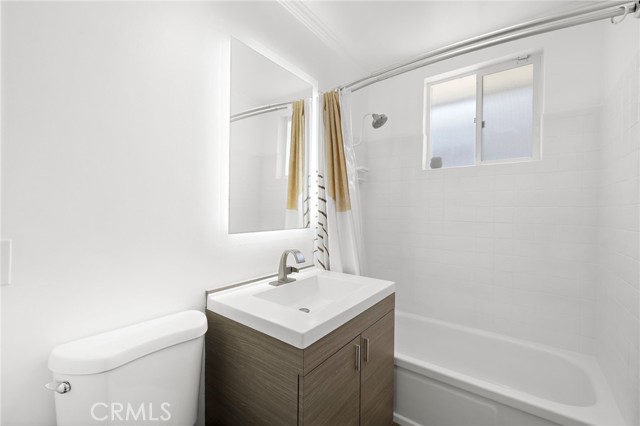 Detail Gallery Image 12 of 16 For 273 Cecil Pl, Costa Mesa,  CA 92627 - 4 Beds | 3 Baths