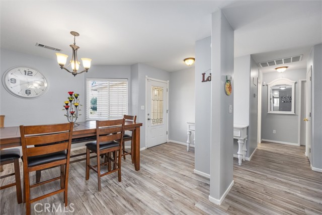 Detail Gallery Image 6 of 37 For 12305 Quiet Pasture Dr, Bakersfield,  CA 93312 - 4 Beds | 2 Baths