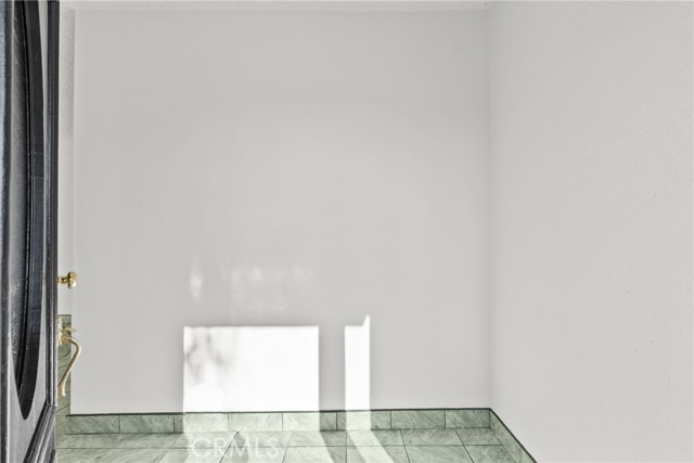 Detail Gallery Image 9 of 58 For 12924 Sproule, Sylmar,  CA 91342 - 4 Beds | 3 Baths