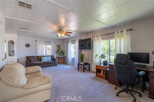 1195 La Moree Road, San Marcos CA: https://media.crmls.org/medias/2c7ff5d8-cb72-417c-9b29-dff1f75f7a26.jpg