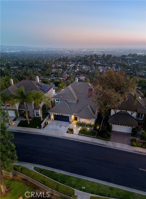 Detail Gallery Image 2 of 23 For 6304 E West View Dr, Orange,  CA 92869 - 4 Beds | 2/1 Baths