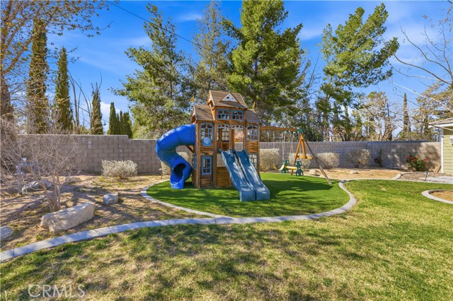 Detail Gallery Image 5 of 74 For 4241 W Avenue N3, Palmdale,  CA 93551 - 4 Beds | 4/2 Baths