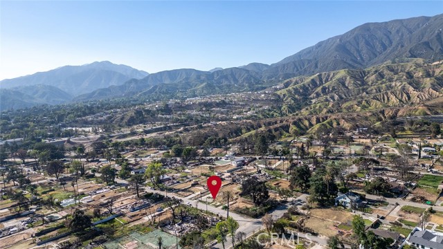 365 W Poppyfields Drive, Altadena CA: https://media.crmls.org/medias/2c80bd1c-fe45-4430-9253-34eb369c2d52.jpg
