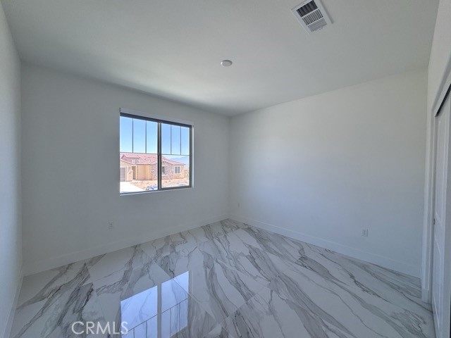 Detail Gallery Image 12 of 69 For 25061 River Peak Dr, Menifee,  CA 92586 - 5 Beds | 3 Baths