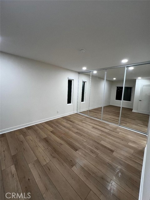 2511 W Sunflower Avenue, Santa Ana CA: https://media.crmls.org/medias/2c8254d7-2b6e-4c9e-840c-6f77bd176427.jpg