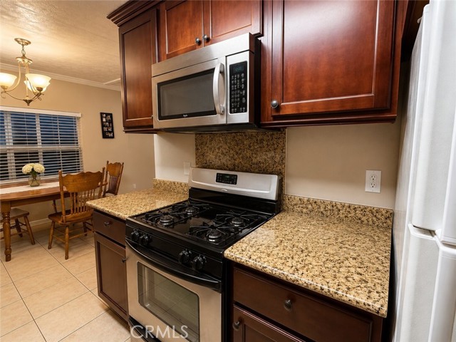 9051 Laurel Canyon Spc 30, 30 photo 7