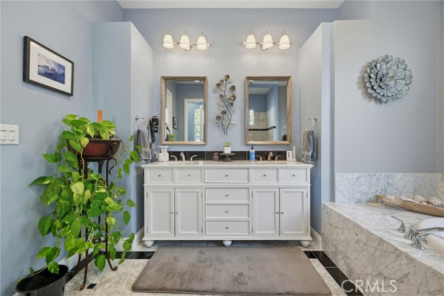 Image 28 of 72 For 18530 Glenwood Rd.