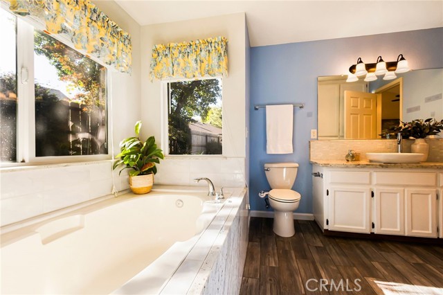 Detail Gallery Image 31 of 66 For 257 Picholine Way, Chico,  CA 95928 - 3 Beds | 2/1 Baths