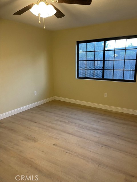 Front Image Thumbnail for CRIV25271395