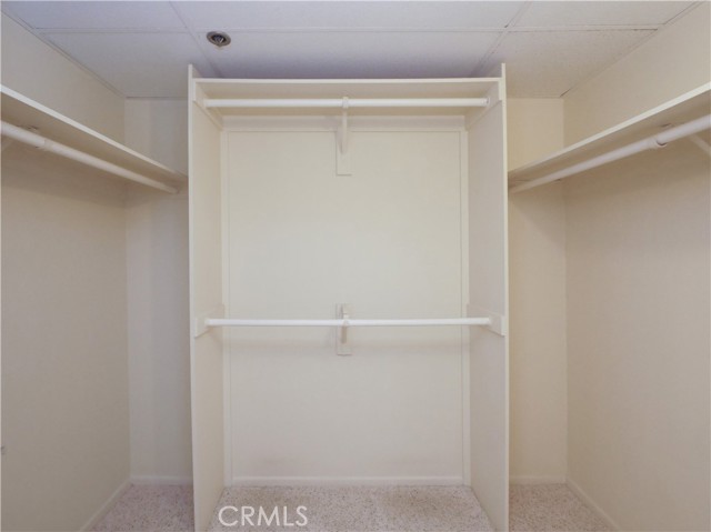 Walk-in Closet