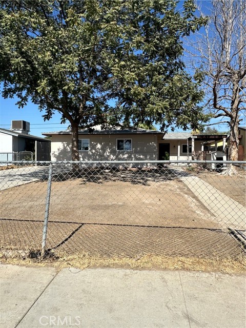 Detail Gallery Image 2 of 47 For 3112 Pioneer Dr, Bakersfield,  CA 93306 - 4 Beds | 2 Baths