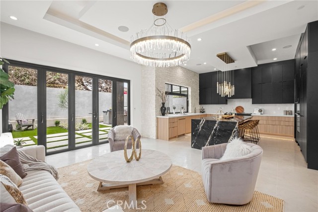 3609 Oak Avenue, Manhattan Beach CA: https://media.crmls.org/medias/2c859a5c-3c96-4f1d-8493-b7ae5d6f5c8f.jpg