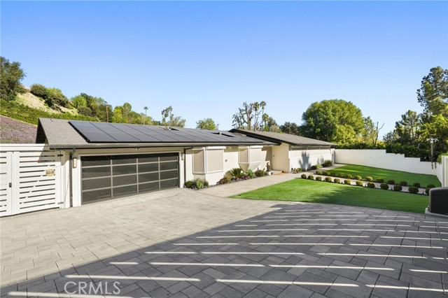 Detail Gallery Image 5 of 52 For 20171 Allentown, Woodland Hills,  CA 91364 - 3 Beds | 4 Baths