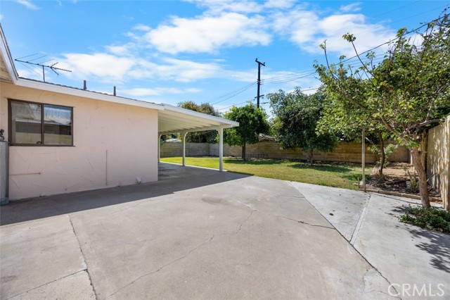 Detail Gallery Image 19 of 28 For 2006 W Wilshire Ave, Santa Ana,  CA 92704 - 3 Beds | 2 Baths