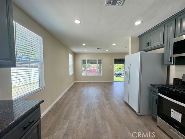 13931 Aztec Street, Sylmar CA: https://media.crmls.org/medias/2c8756d6-50b0-4130-8e4c-56f91dd62b68.jpg