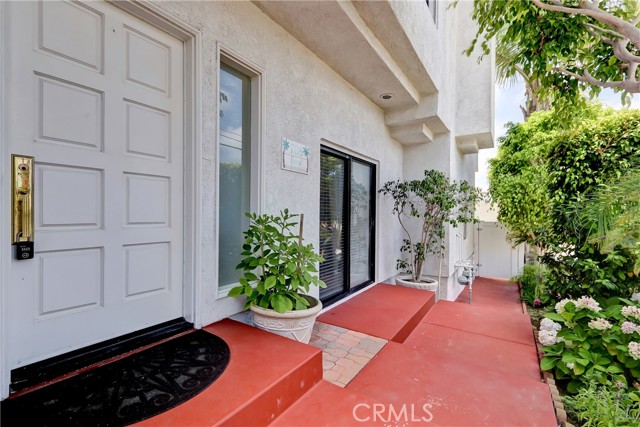 708 Beryl Street, Redondo Beach, California 90277, 3 Bedrooms Bedrooms, ,3 BathroomsBathrooms,Residential,Sold,Beryl,SB22155617