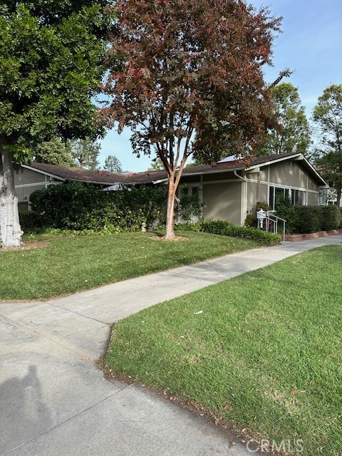 Detail Gallery Image 3 of 11 For 108 via Estrada #D, Laguna Woods,  CA 92637 - 2 Beds | 2 Baths