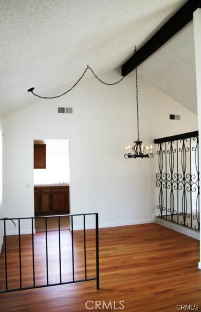 Image 2 of 5 For 5326 Vista Real