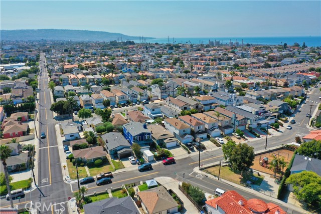 1714 Belmont Lane, Redondo Beach, California 90278, 3 Bedrooms Bedrooms, ,1 BathroomBathrooms,Residential,Sold,Belmont,PV21205045