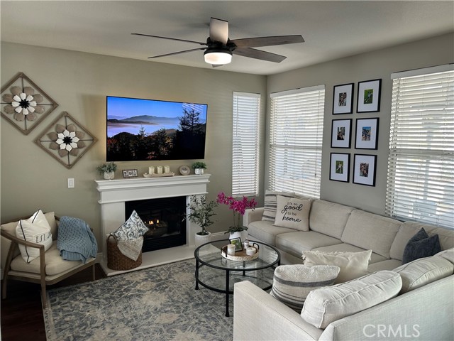 Detail Gallery Image 4 of 9 For 5854 Mimosa Ct, Chino Hills,  CA 91709 - 3 Beds | 2/1 Baths