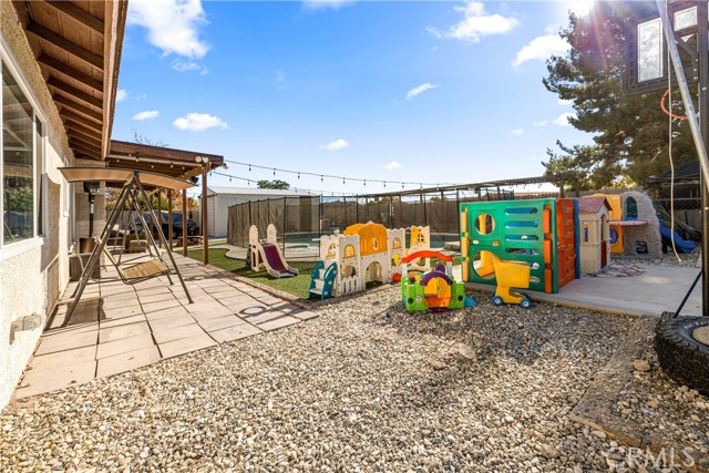 Detail Gallery Image 27 of 29 For 14129 Luna Rd, Victorville,  CA 92392 - 4 Beds | 2 Baths