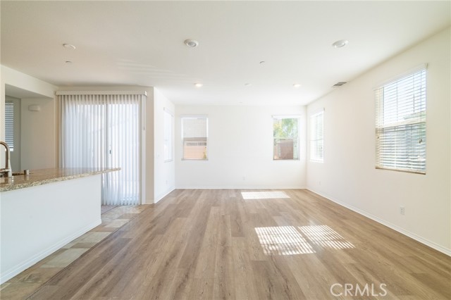 8770 Festival Street, Chino CA: https://media.crmls.org/medias/2c8bdfd5-fcfe-4a38-b4ca-40e78c82b698.jpg