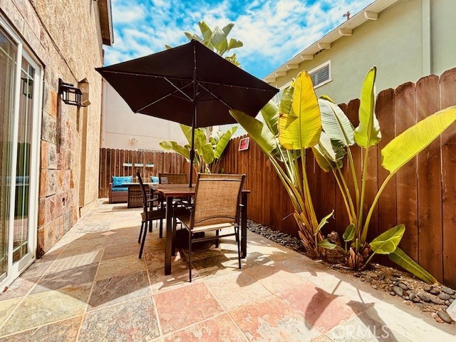 4819 RIVER Avenue, Newport Beach CA: https://media.crmls.org/medias/2c8d61ff-fb52-4070-8825-c39ad435e7e0.jpg