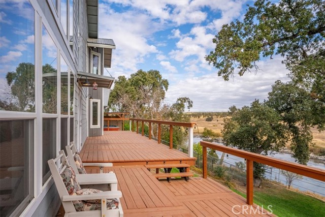 15540 China Rapids Drive, Red Bluff CA: https://media.crmls.org/medias/2c8d6393-0290-4f89-bd9b-c3ef1c80823f.jpg