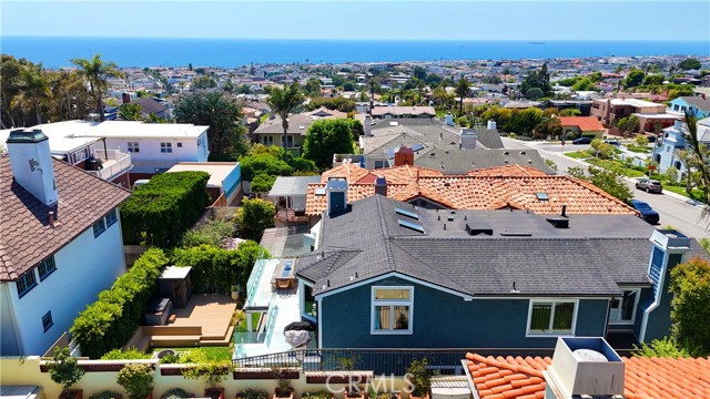 1026 Duncan Avenue, Manhattan Beach CA: https://media.crmls.org/medias/2c8ddce5-e5ed-4a11-9453-640fb14b4d98.jpg
