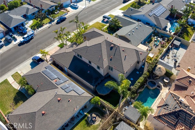 21131 Greenboro Lane, Huntington Beach CA: https://media.crmls.org/medias/2c8e0557-0645-4527-9f7d-a8184c823250.jpg