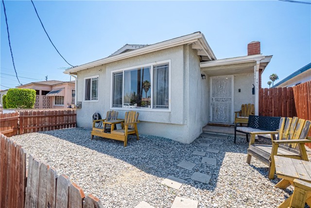 Detail Gallery Image 1 of 36 For 1627 Broad Ave, Wilmington,  CA 90744 - – Beds | – Baths