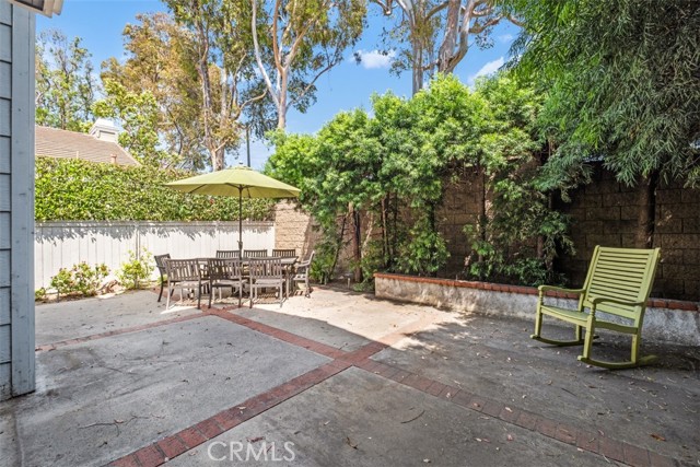 13562 Mahogany Place, Tustin CA: https://media.crmls.org/medias/2c8ec680-f650-4e0a-8cef-47401b0c3bd3.jpg