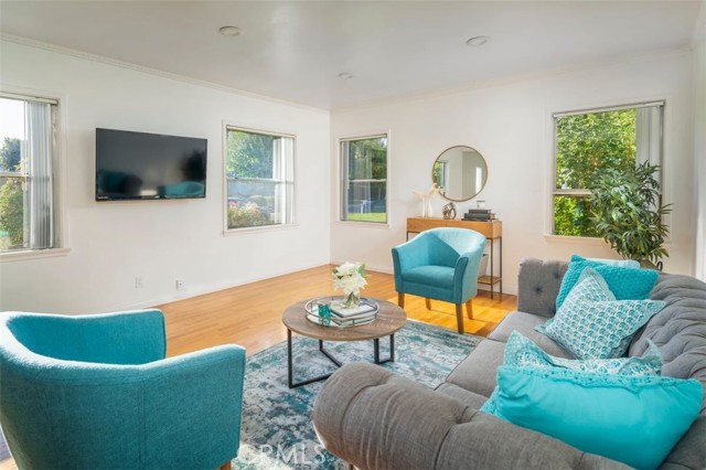 355 West Elm Avenue photo 8