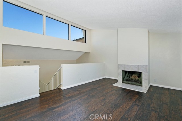 Upper Loft Bonus Room with Fireplace