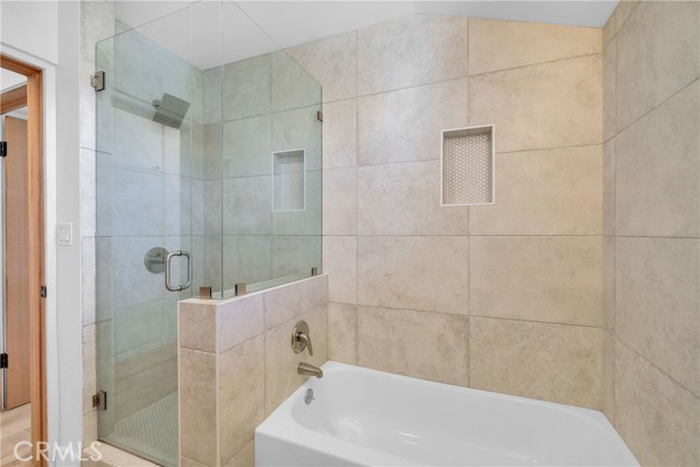1923 HOLLYVISTA, Los Angeles CA: https://media.crmls.org/medias/2c93fd6a-bff4-4987-9686-23a4c427f352.jpg