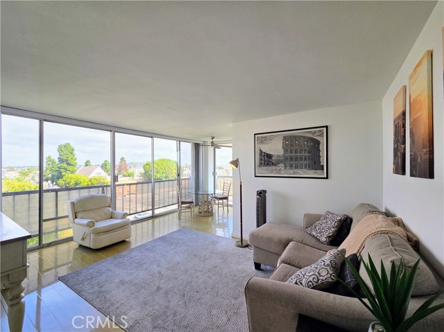 Detail Gallery Image 6 of 19 For 375 Atlantic Ave #502,  Long Beach,  CA 90802 - 2 Beds | 2 Baths