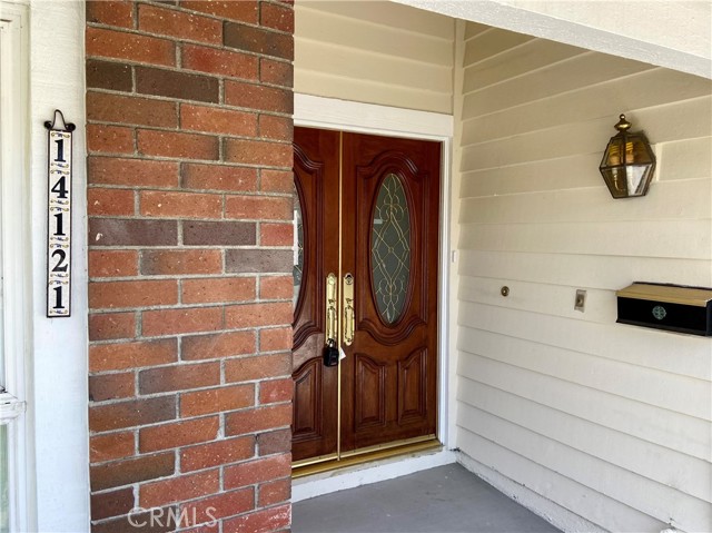 14121 Picasso Court, Irvine CA: https://media.crmls.org/medias/2c947d88-10ec-4c8c-b7b3-69f7f3927846.jpg