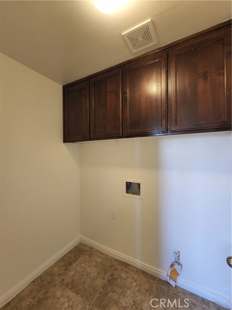 Detail Gallery Image 9 of 21 For 7641 Walpole Ave, California City,  CA 93505 - 3 Beds | 2 Baths
