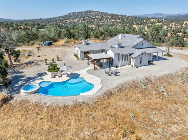 Detail Gallery Image 5 of 60 For 28022 Yosemite Springs, Coarsegold,  CA 93614 - 3 Beds | 3/1 Baths