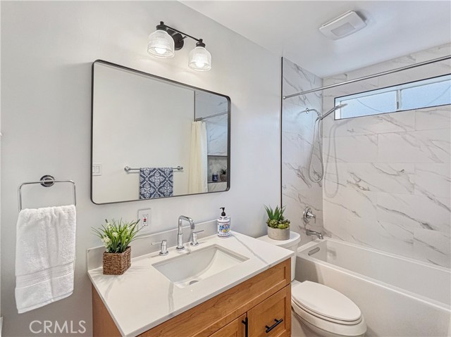 MLS #OC25264901 image #9