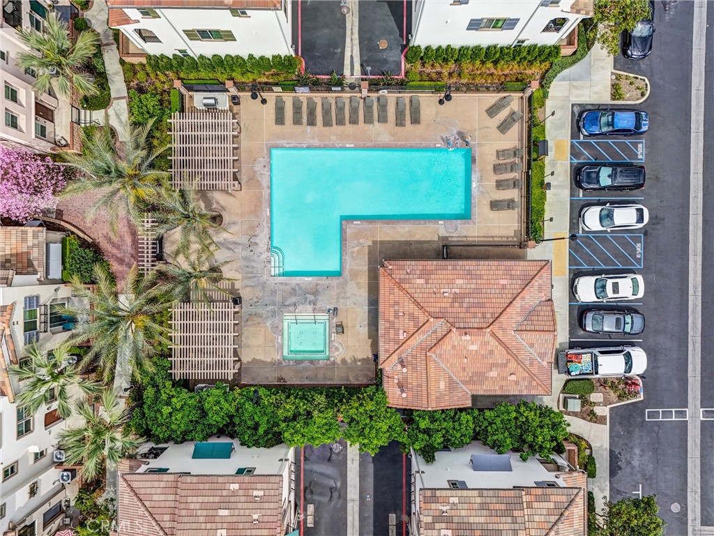 https://media.crmls.org/medias/2c968544-f61d-4e79-94bc-2f78630e436a.jpg?preset=X-Large