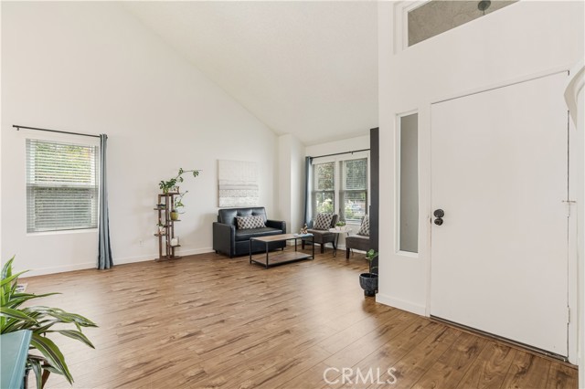 1605 Ridgewood Drive photo 4